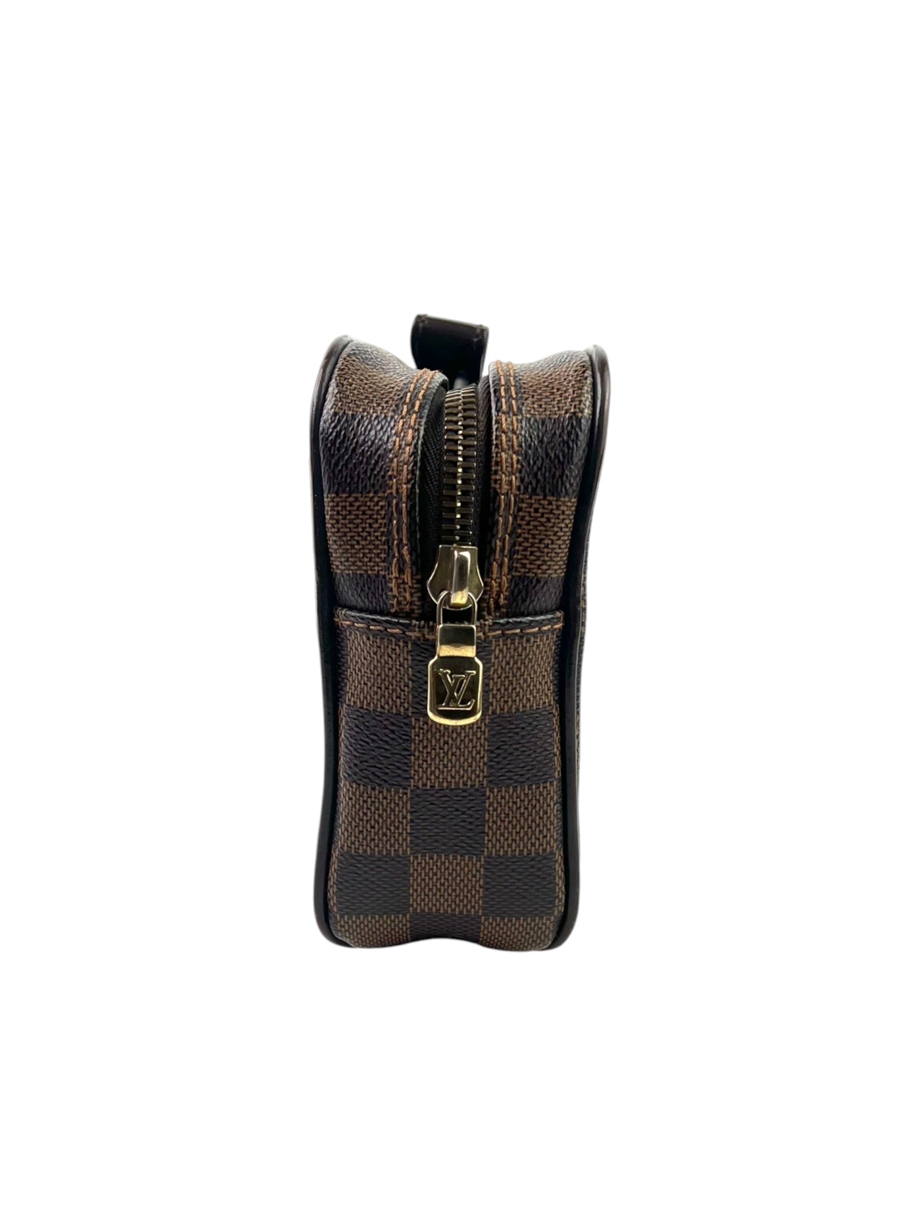 Louis Vuitton Damier Ebene Clutch