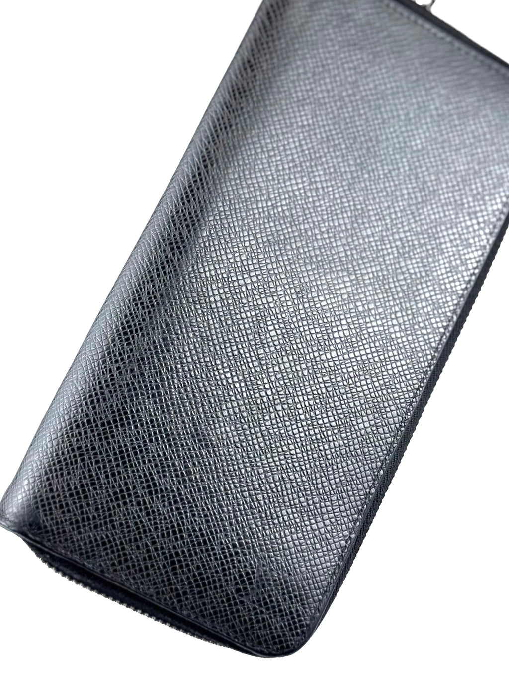 Louis Vuitton Logo Taiga Leather Zipper Long Wallet