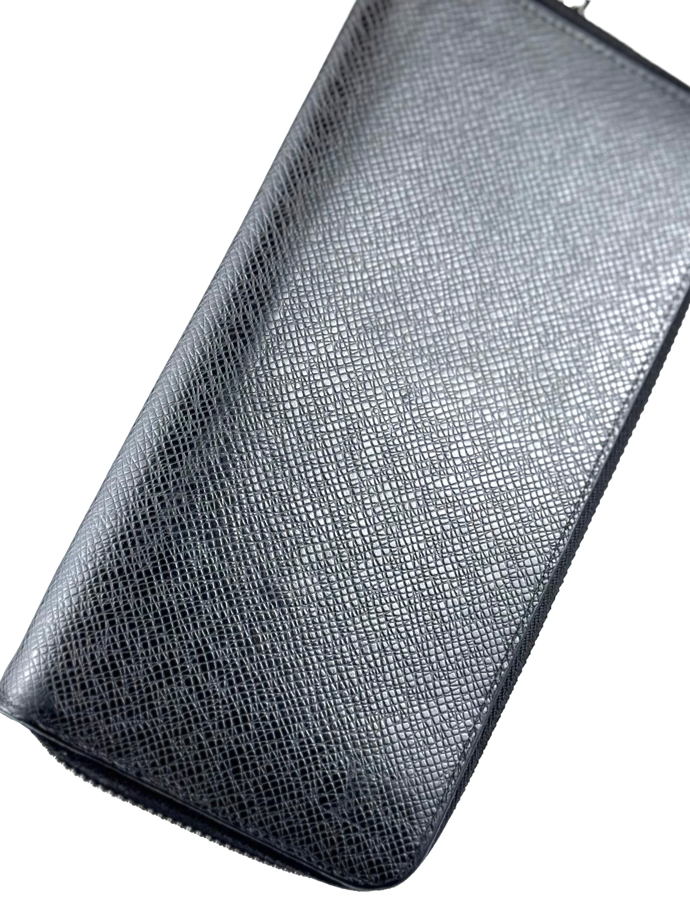 Louis Vuitton Logo Taiga Leather Zipper Long Wallet