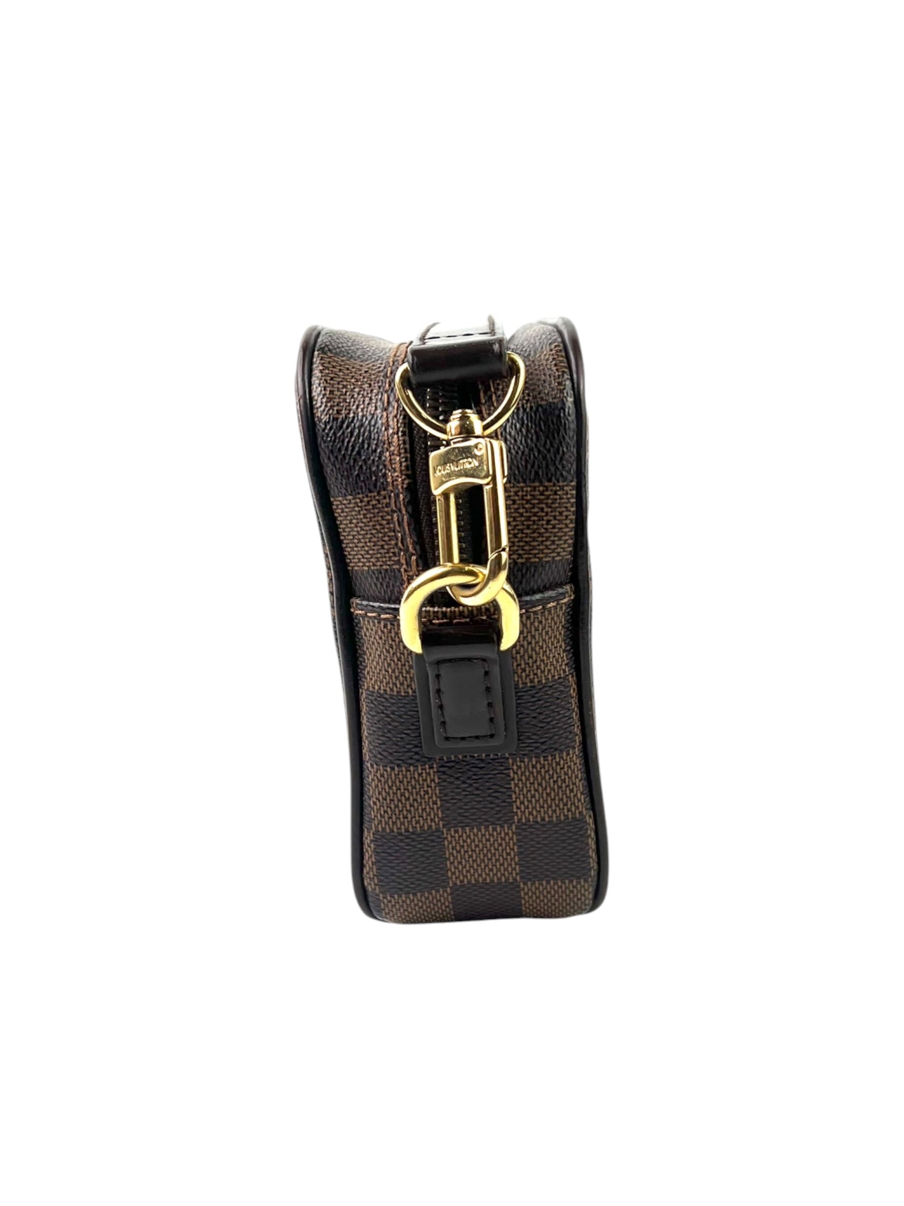 Louis Vuitton Damier Ebene Clutch