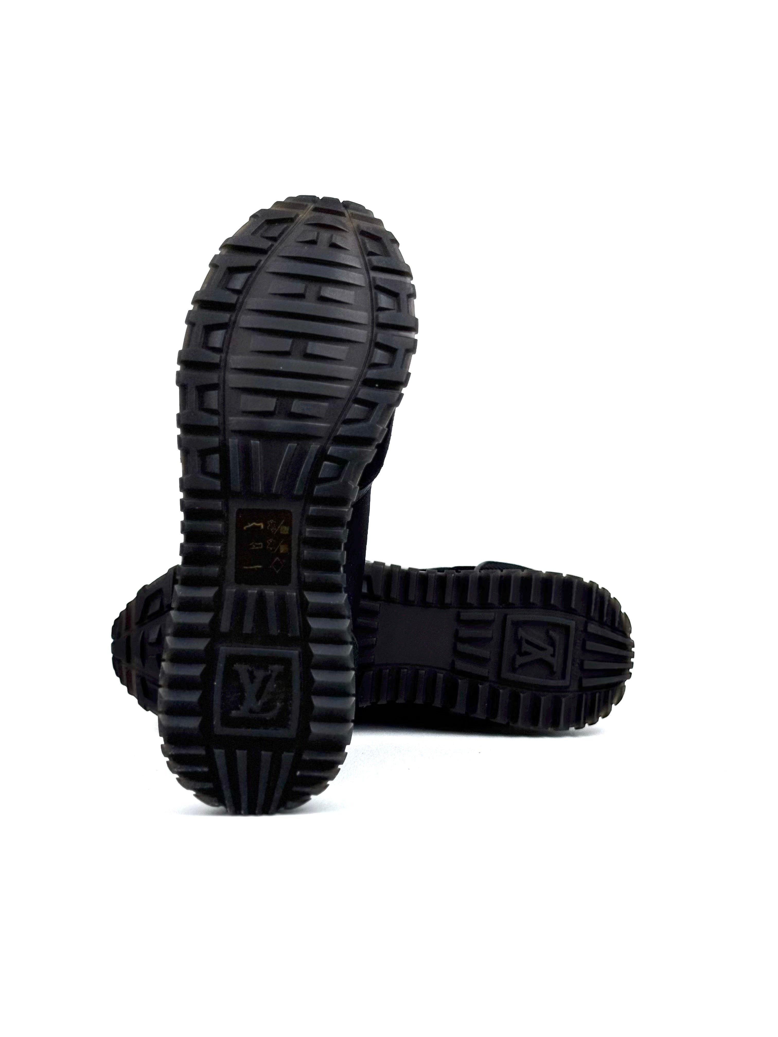 Louis Vuitton Runaway Logo Knit Black Sneakers