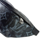 Louis Vuitton Monogram Pastel Discovery PM Bumbag 5