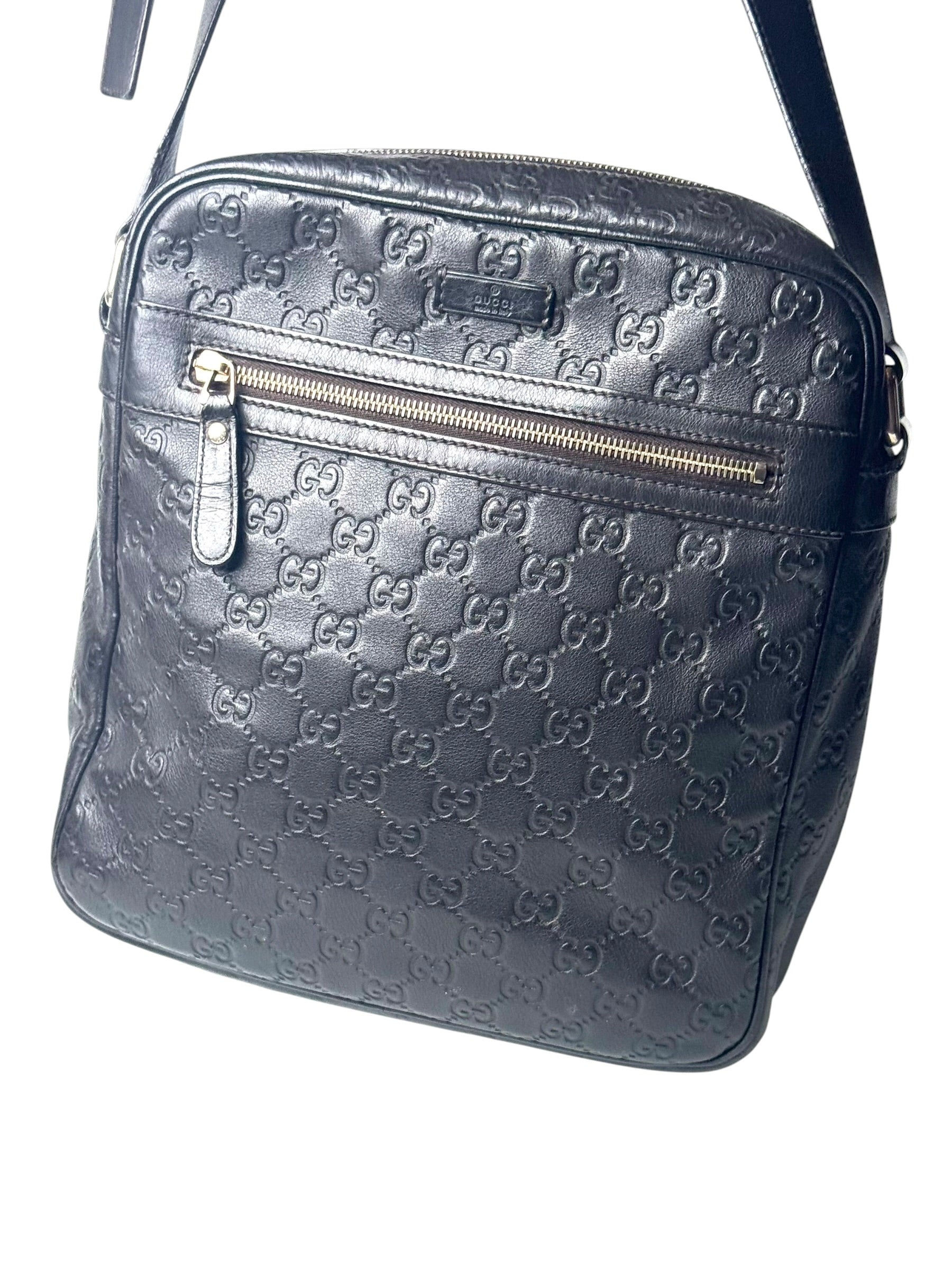 Gucci Microguccissima Leather Black Messenger Bag