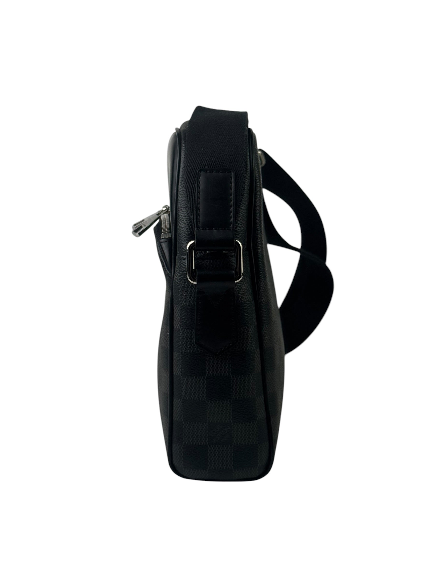 Louis Vuitton Damier Graphite Dayton Reporter PM Messenger Bag