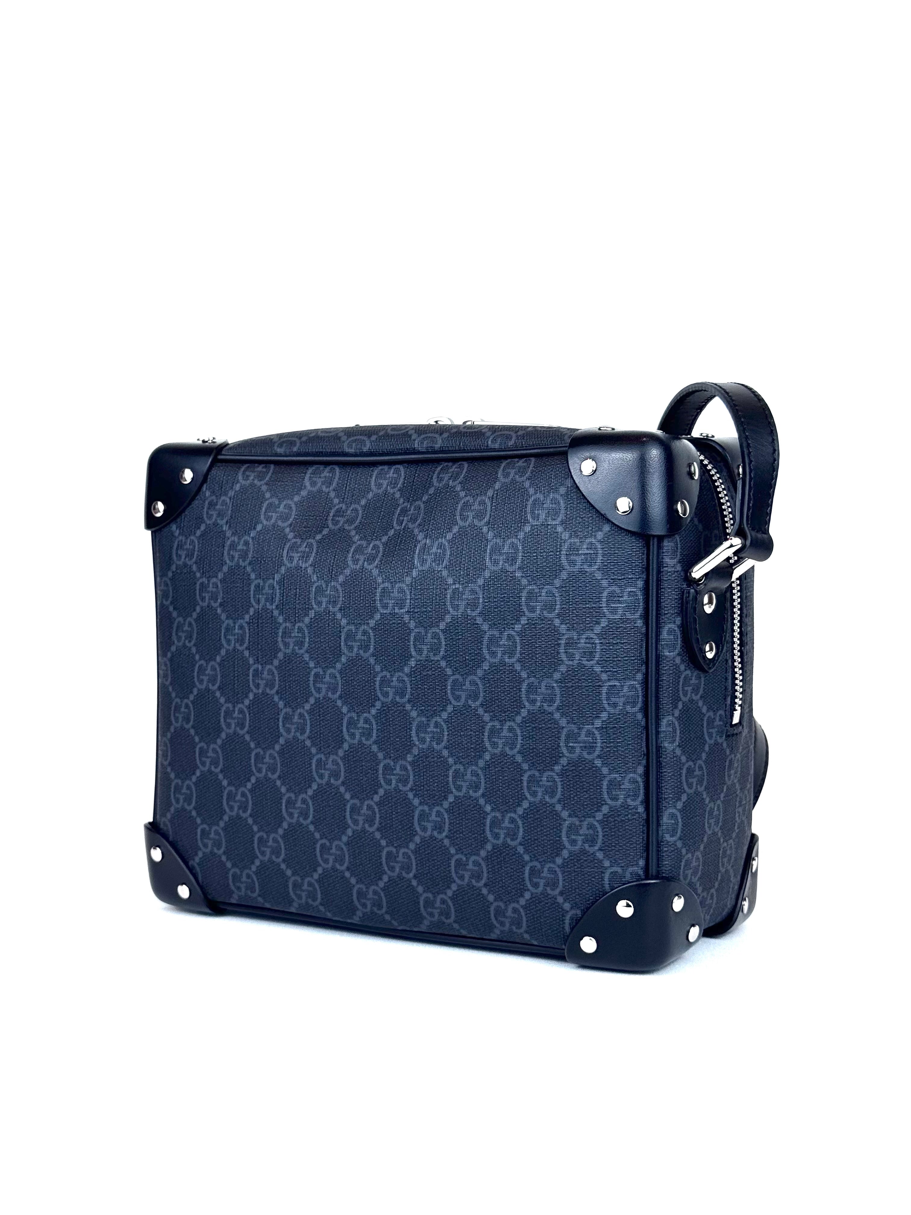 Gucci GG Supreme Trunk Black Slingbag