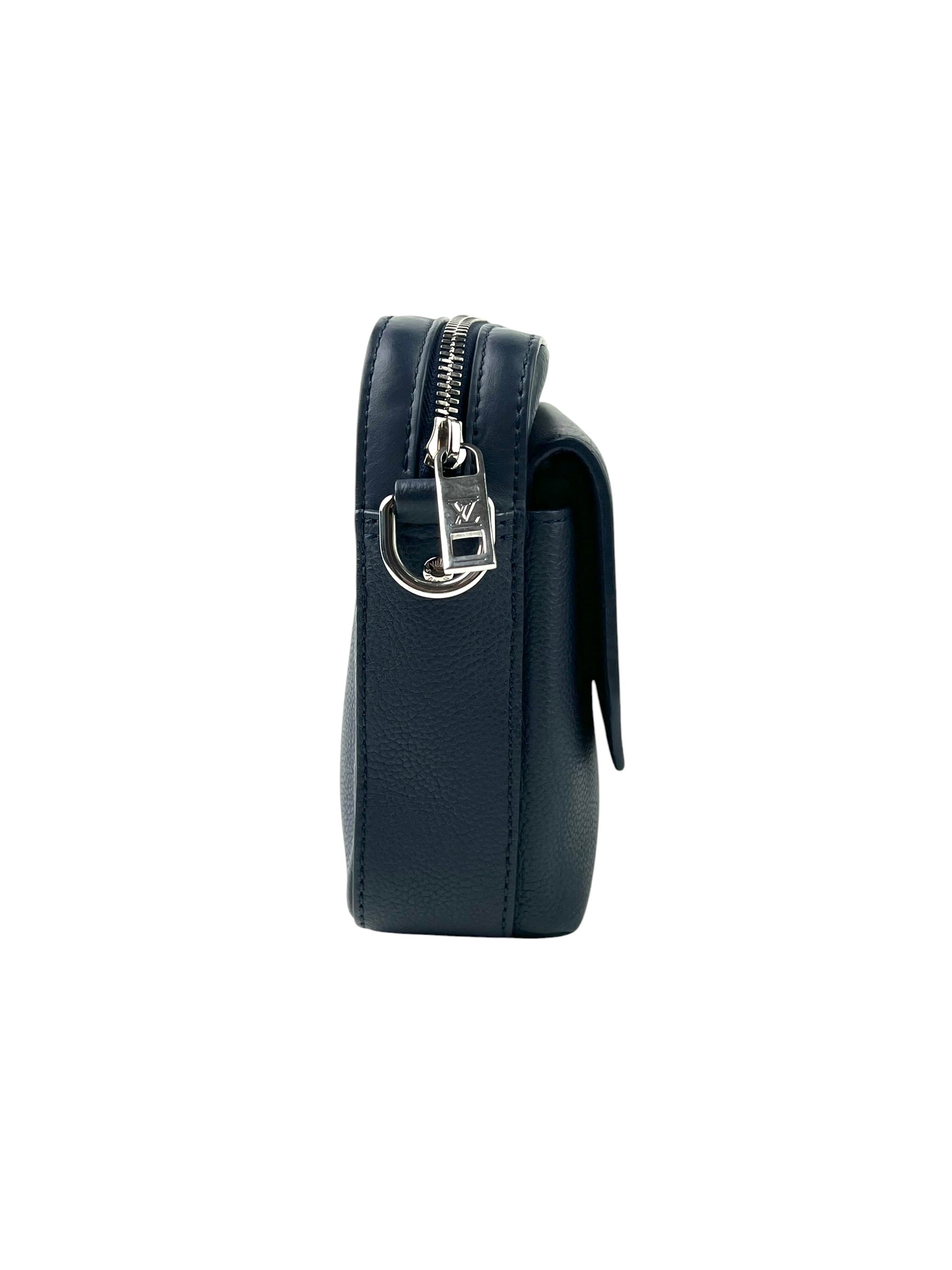 Louis Vuitton Aerogram Takeoff Blue Marine Messenger Bag