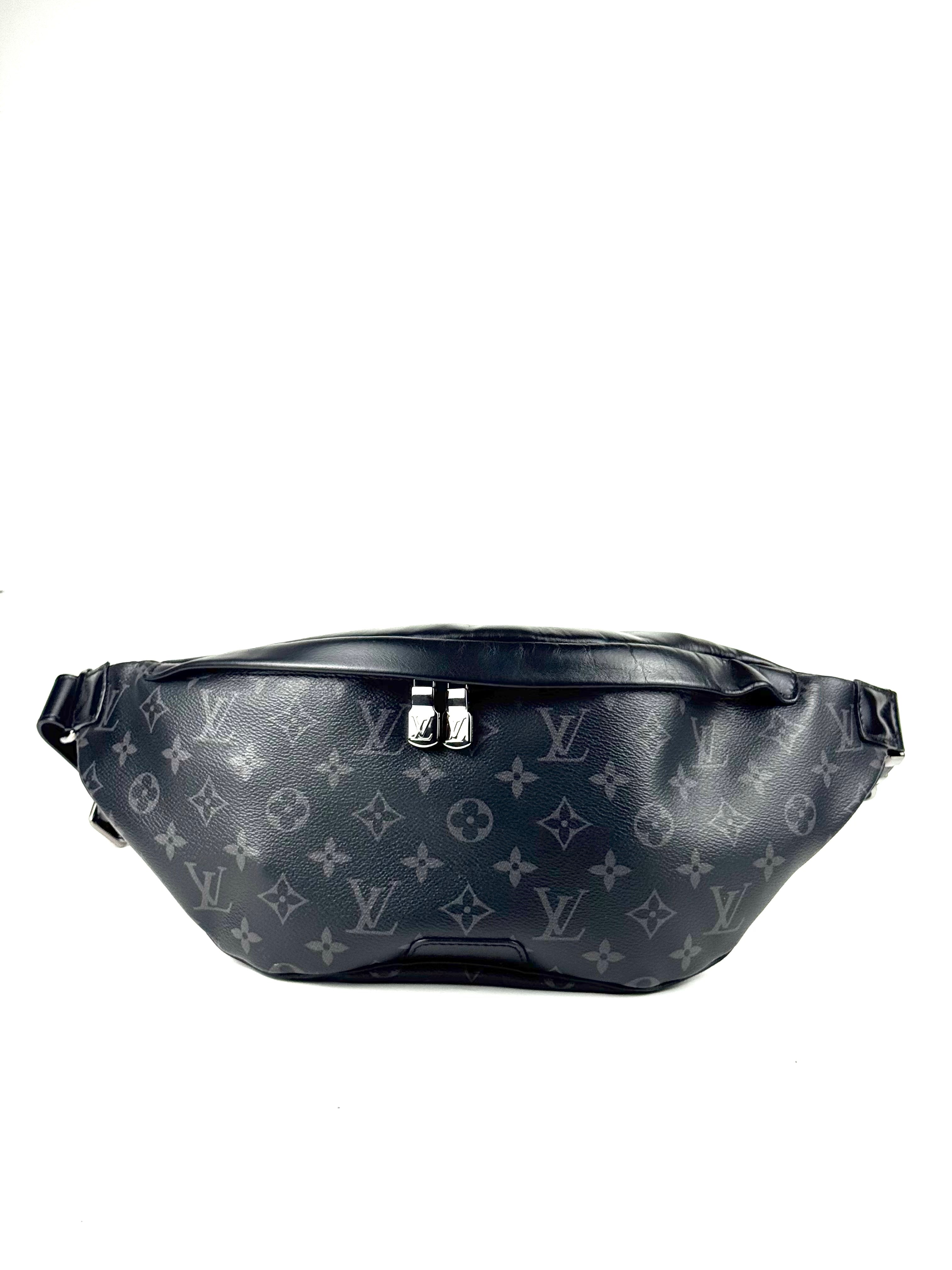 Louis Vuitton Eclipse Monogram Discovery Bumbag