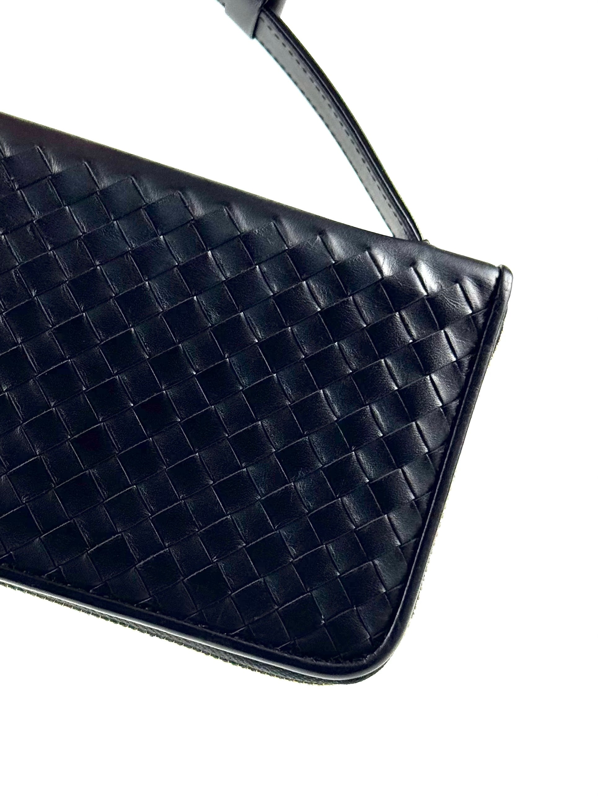 Bottega Veneta Intrecciato Black Zippy Travel Wallet