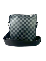 Louis Vuitton Damier Infini Onyx Messenger Bag 5