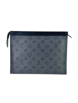 Louis Vuitton Reverse Monogram Pochette Voyage 6