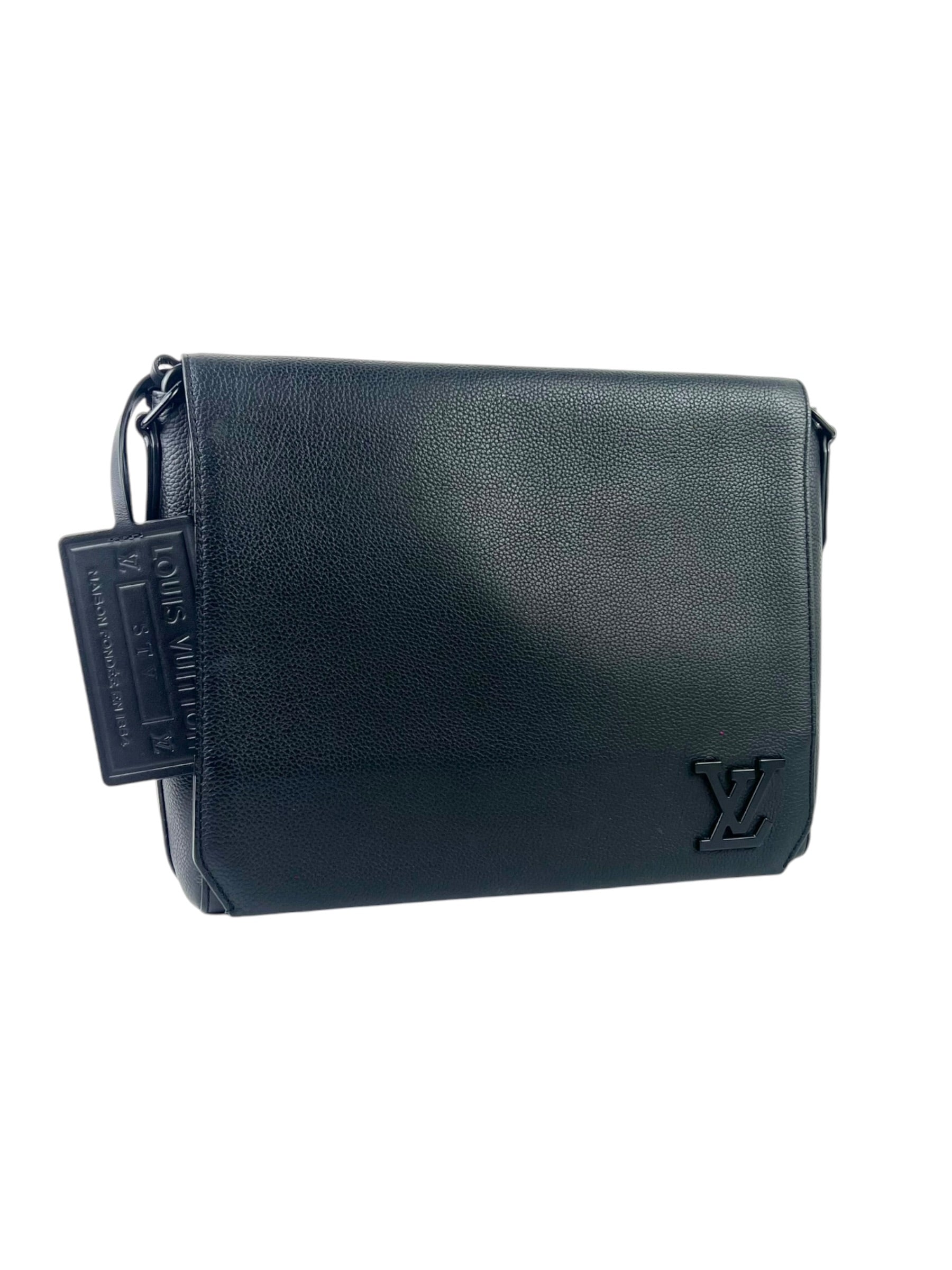 Louis Vuitton Aerogram Takeoff Black Messenger Bag