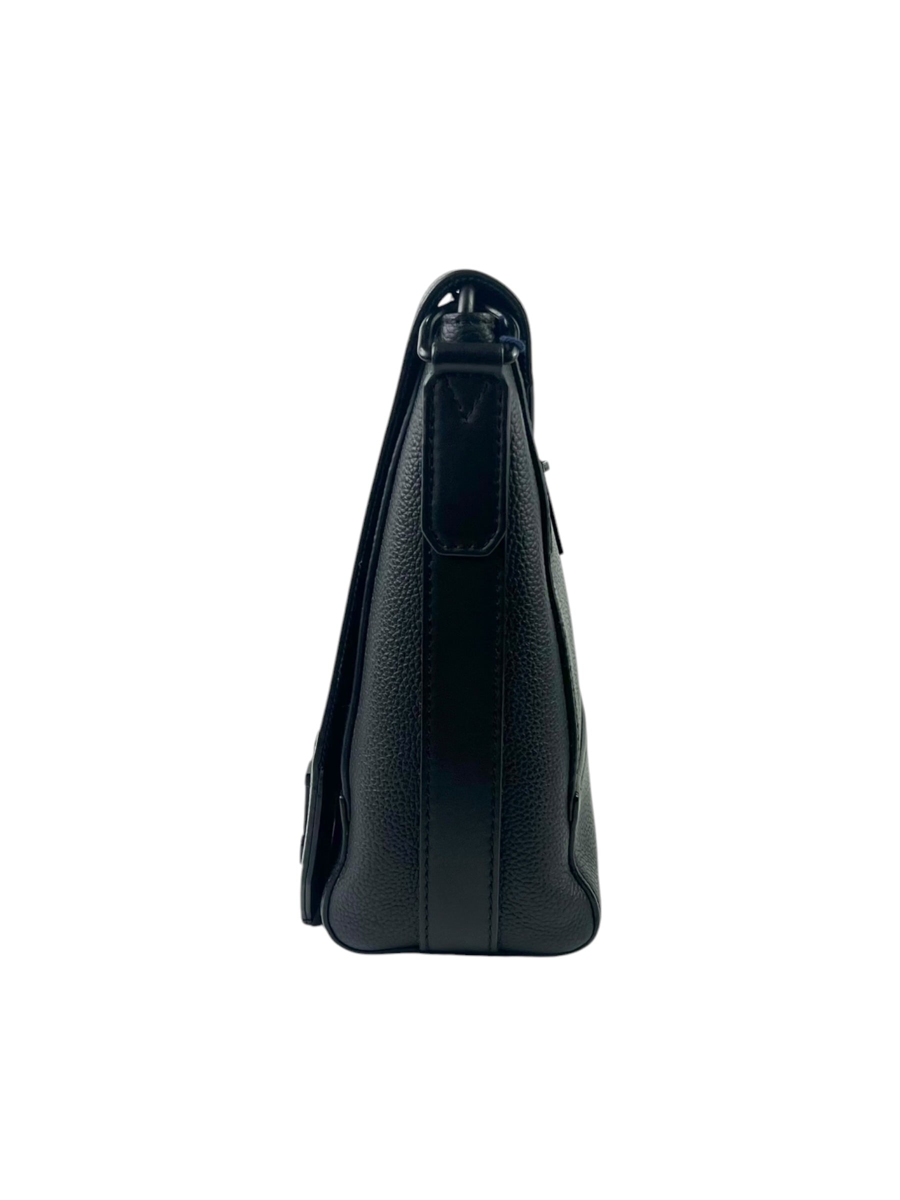 Louis Vuitton Aerogram Takeoff Black Messenger Bag