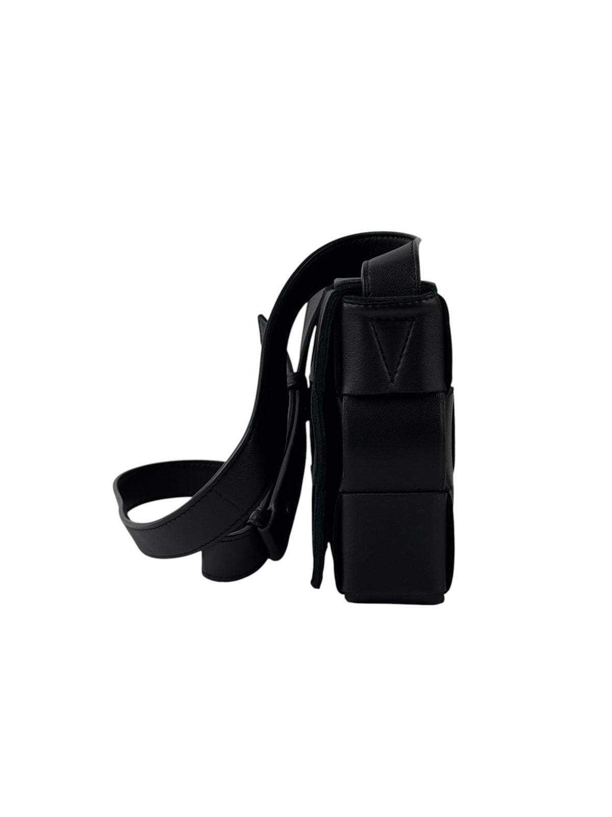 Bottega Veneta Black Intrecciato Cassette Bag
