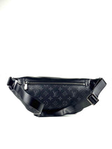 Louis Vuitton Eclipse Monogram Discovery Bumbag 4