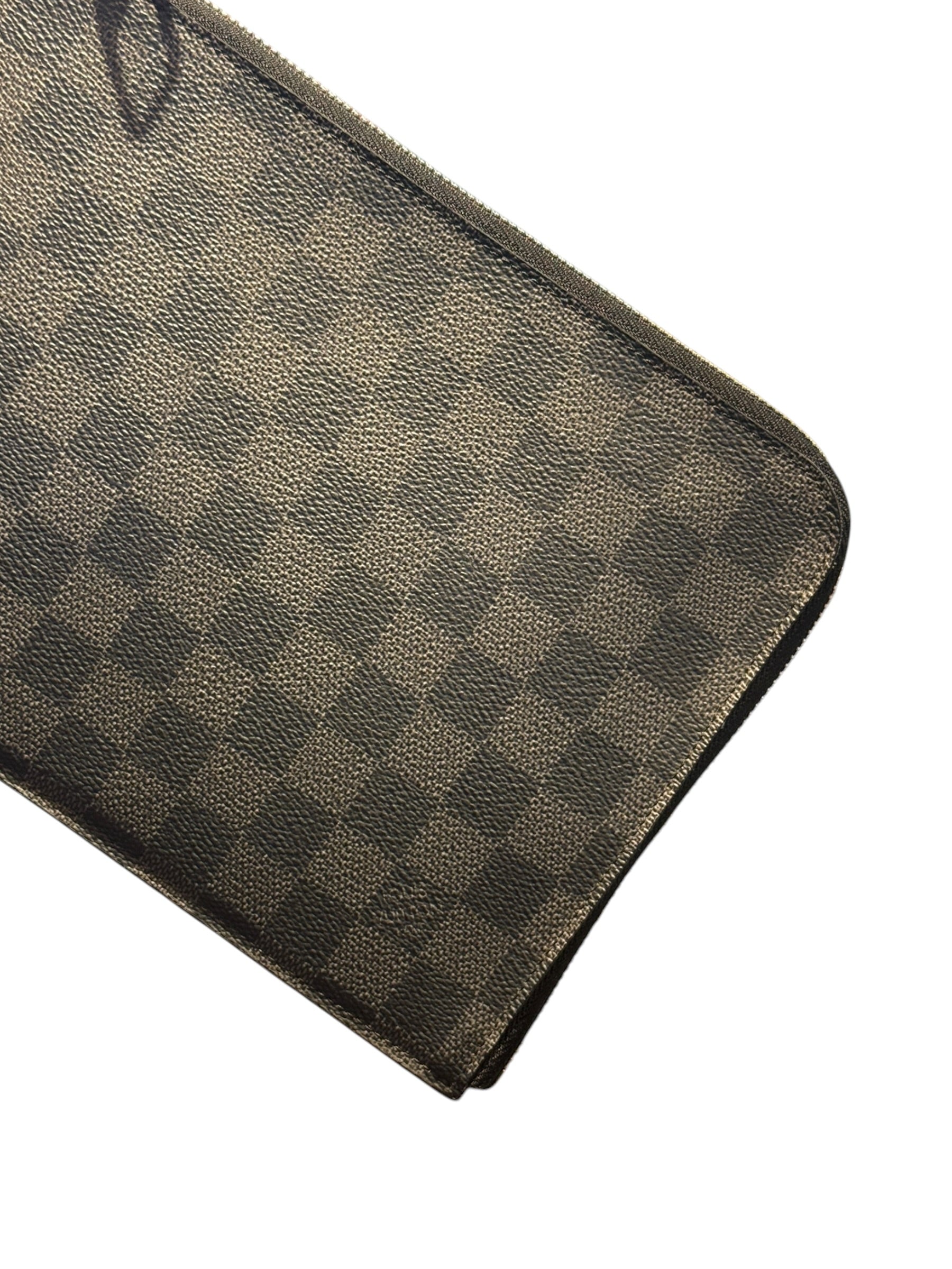 Louis Vuitton Damier Graphite PM Jour Clutch