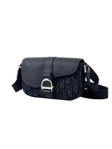 Christian Dior Heritage Saddle Grain Leather & Oblique Jacquard Slingbag 3