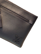 Louis Vuitton Aerogram Black Pochette 6