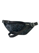 Louis Vuitton Monogram Pastel Discovery PM Bumbag 4