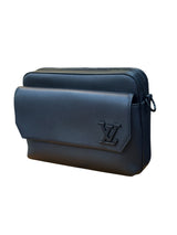 Louis Vuitton Aerogram Takeoff Fastline Messenger Bag 3