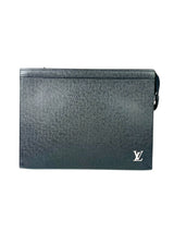 Louis Vuitton Metal Logo Taiga Pochette Voyage 1